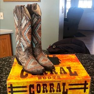 Women’s cowboy boots
